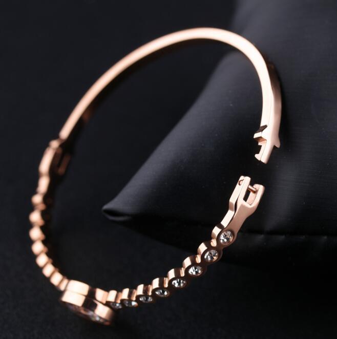Simple Charms Bracelet