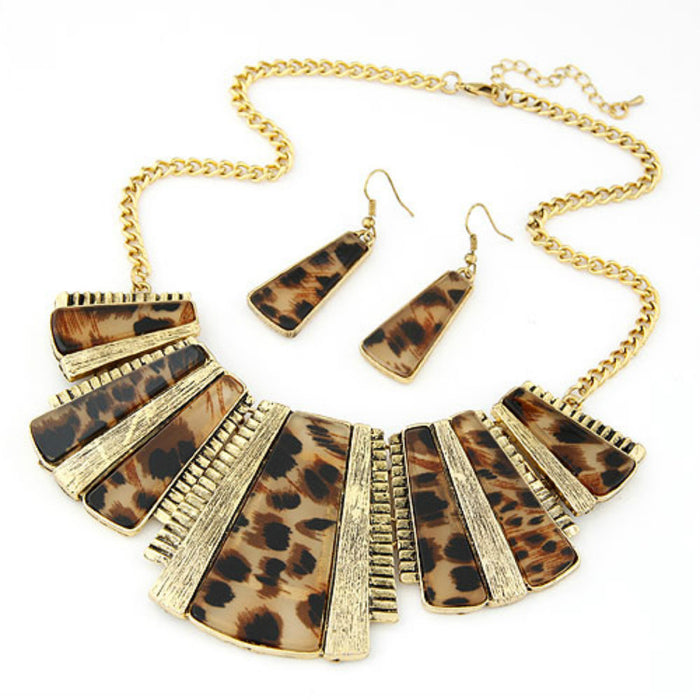 Retro Leopard Necklace Set