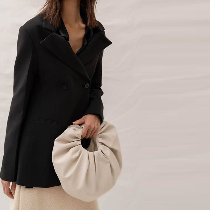 The Blogger Recommends The Ring To Hold The Cloud Horn Fold Bag